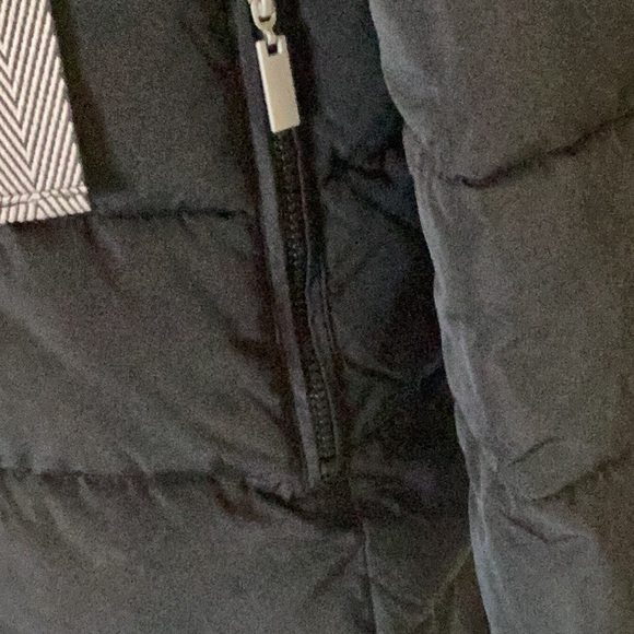 Nikki Jones Black Puffer Coat - Medium/Large - Picture 4 of 10